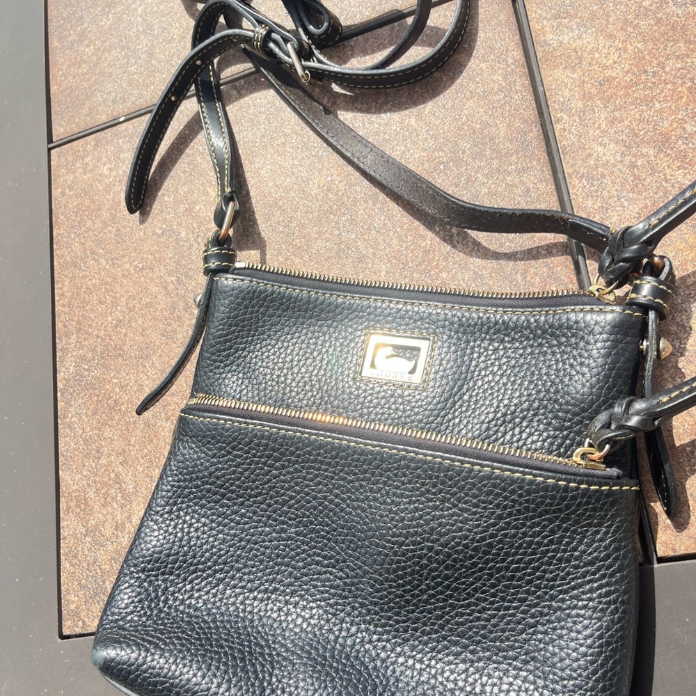 Dooney & Bourke Black GENUINE Leather Dillen Letter Carrier Purse - Picture 12 of 12